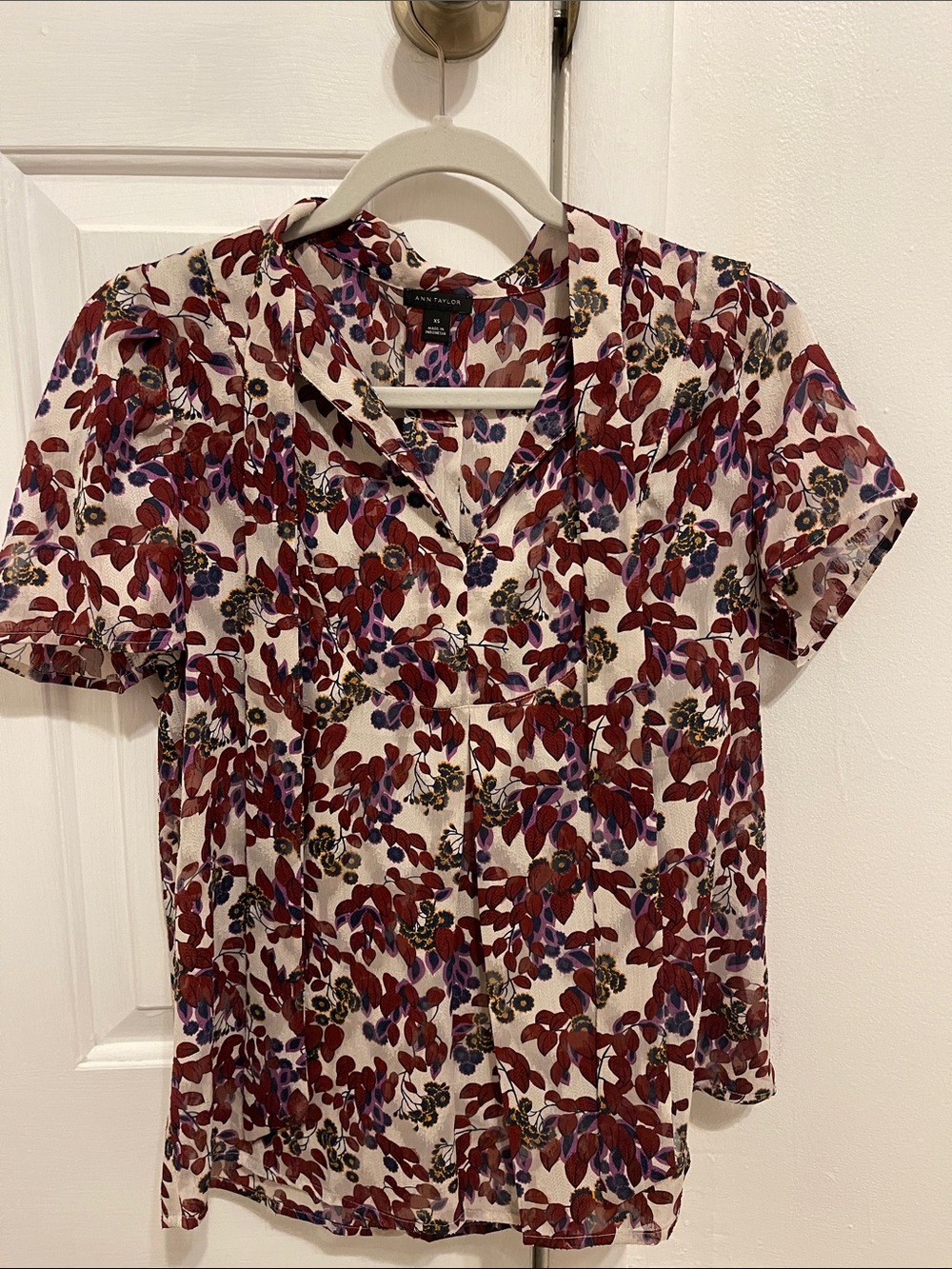 Ann Taylor Floral Short-Sleeve Blouse